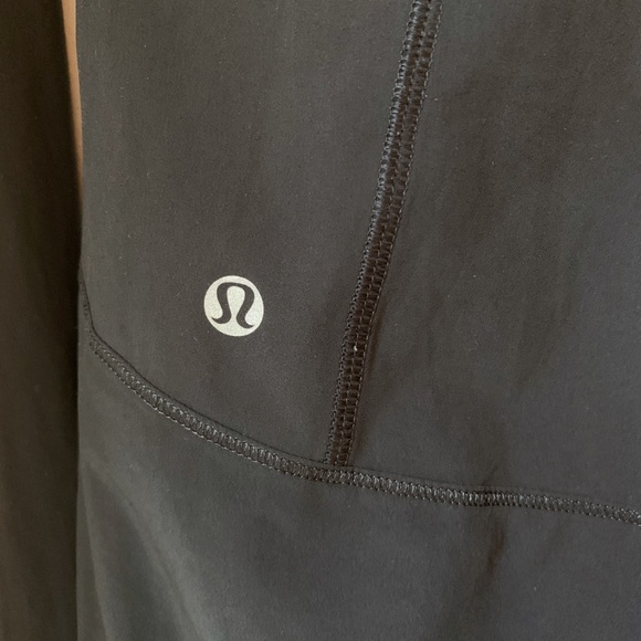 Lululemon Anorak - Picture 3 of 4